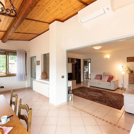Puria Rustic View Apartment