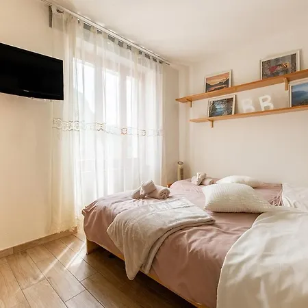 Puria Rustic View Apartment